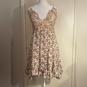 Free People Adella floral cream pink green ruffle hem babydoll mini dress. XXS.